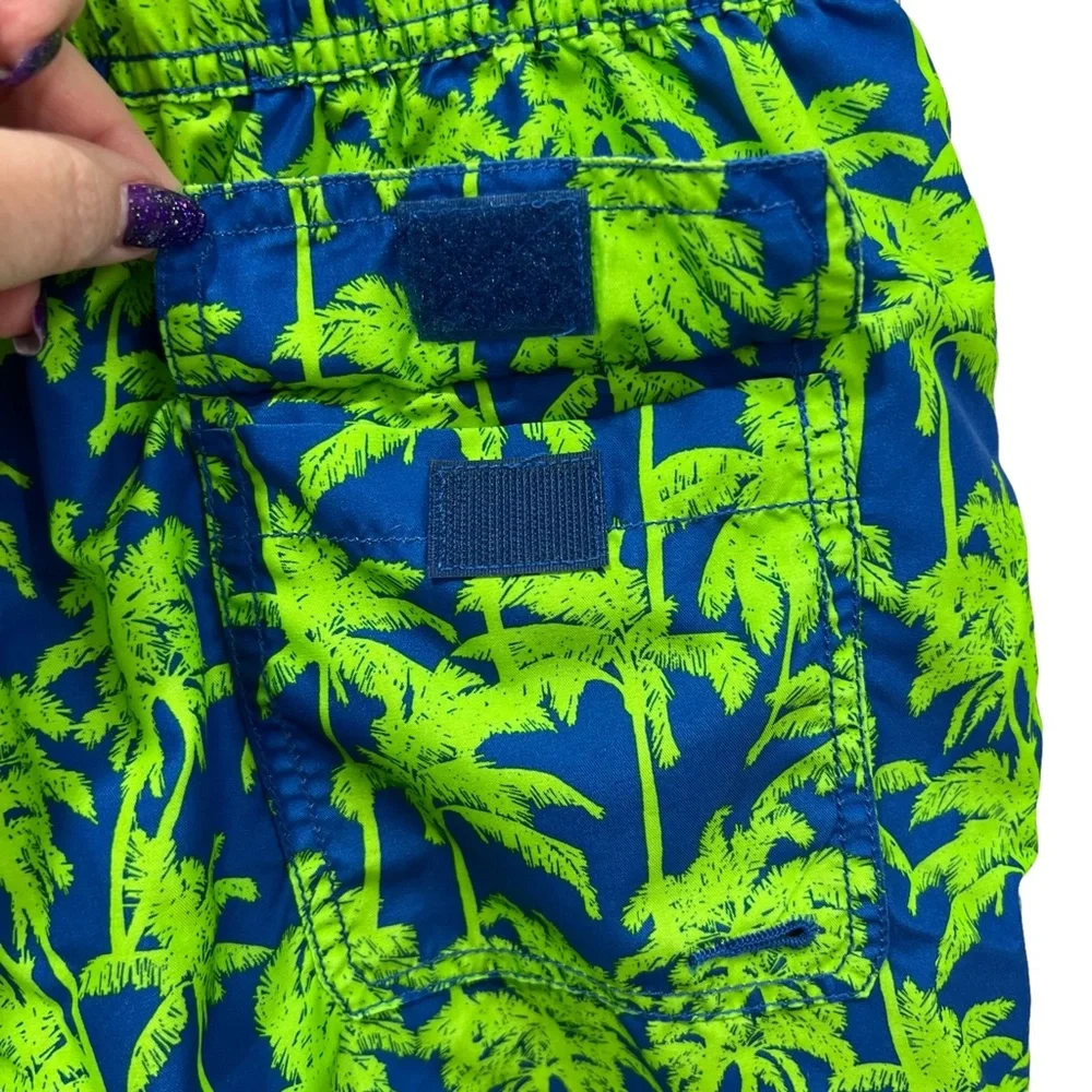 VINEYARD VINES 7